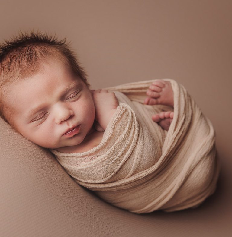 Studio vs Lifestyle: Which Newborn Photography Session is Right for You? | Newborn Photographer Cheshire
